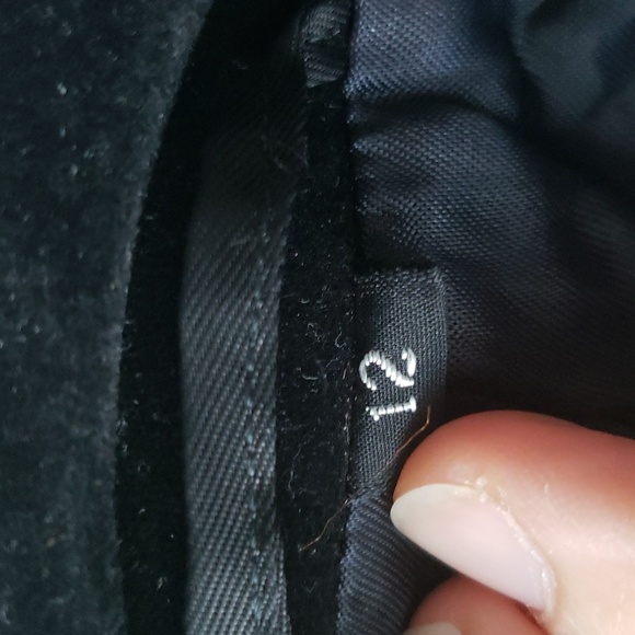 Vintage CLASSIC FASHIONS Velvet Blazer - Picture 2 of 6